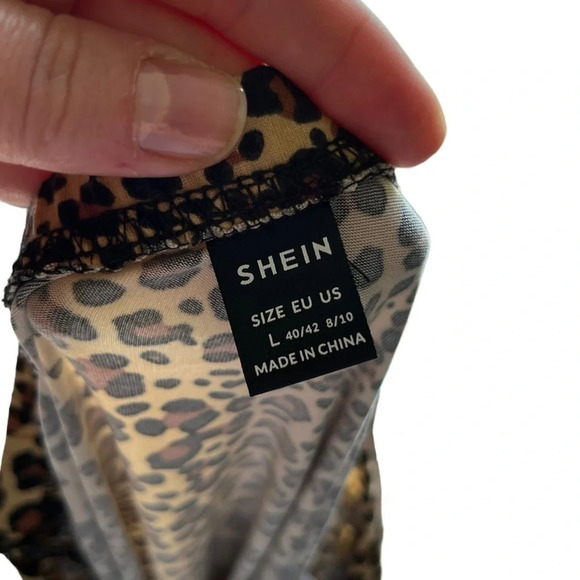 Shein • SXY Leopard Print Twist Detail Skirt - Picture 4 of 8